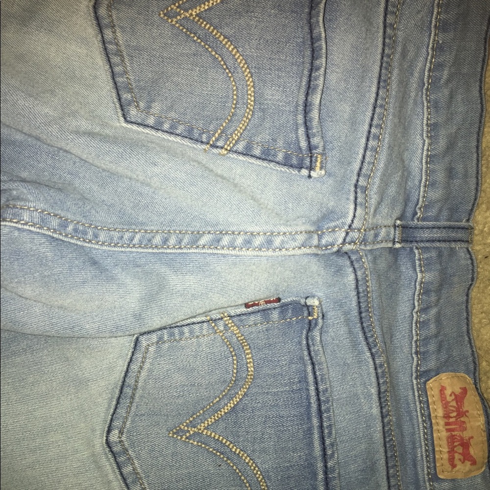 Distressed Levi’s Jeans